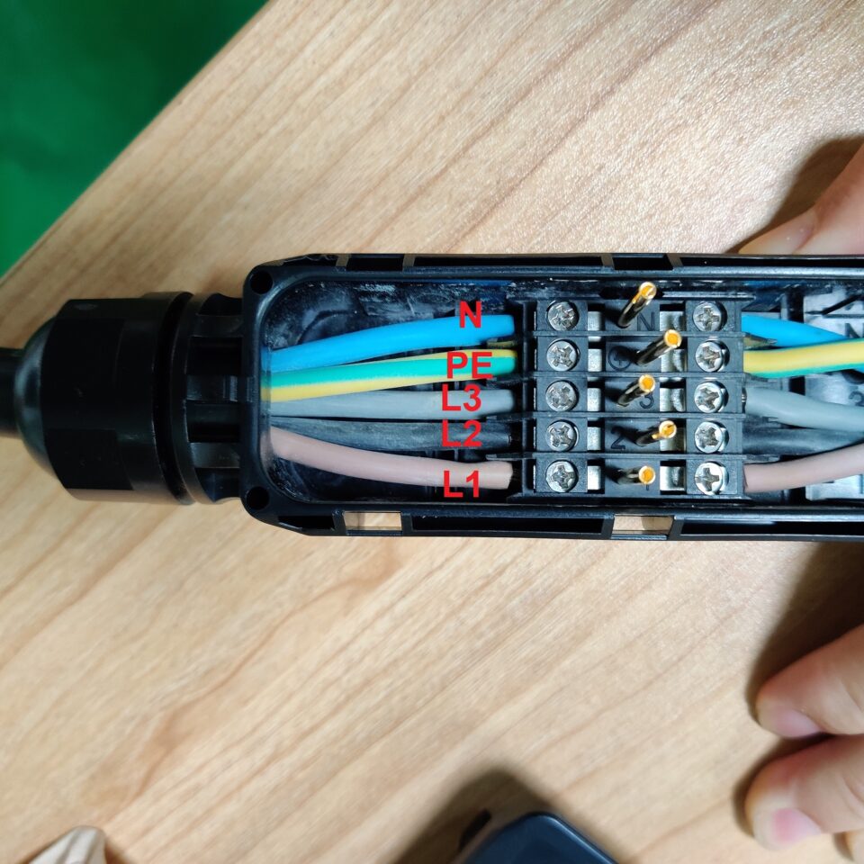 Hoymiles HMT T-Knot + AC Kabel 3m